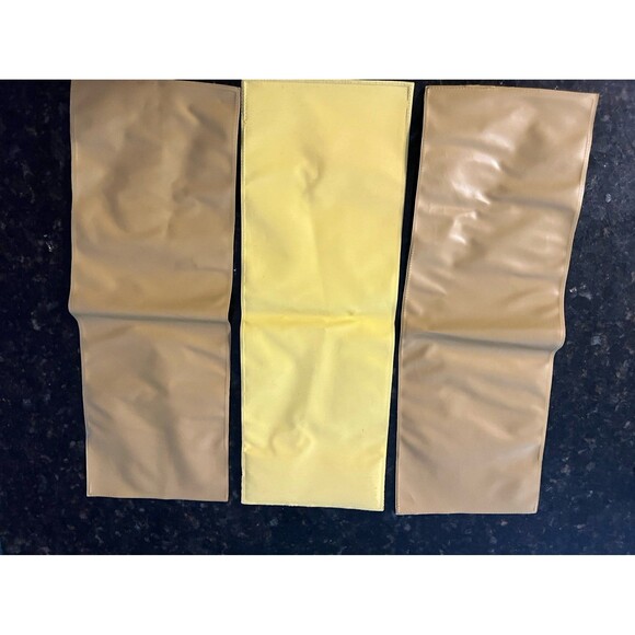 VTG 70s Mattel Barbie Camp Out Goin Camp Vinyl Yellow Sleeping Bags 70’s - Picture 5 of 5